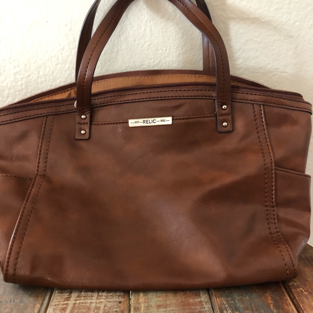 Relic by Fossil brown, leather handbag!!